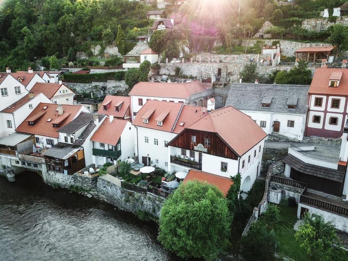 Апартаменты Domecek / Tiny House Чески-Крумлов Экстерьер фото